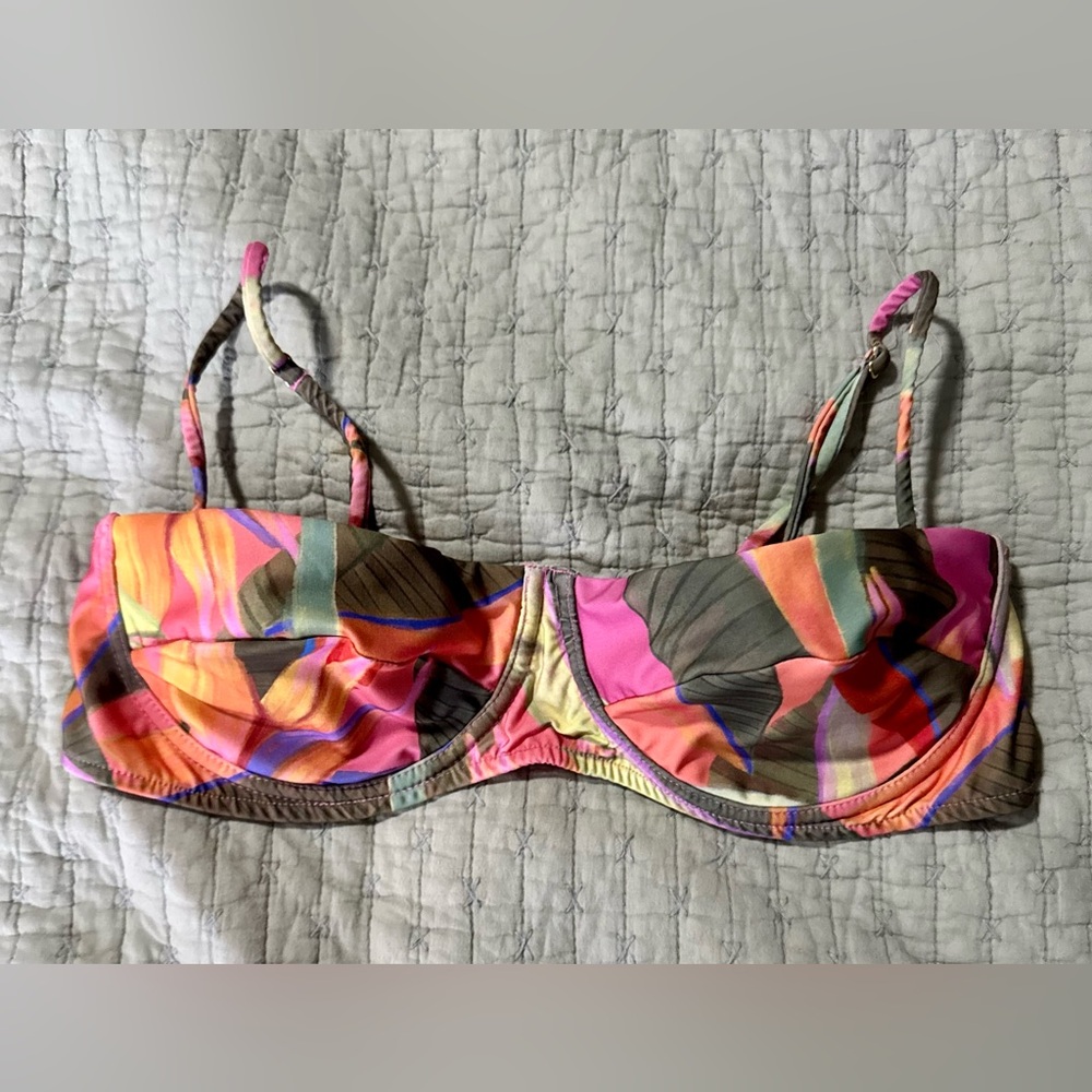 Agua Bendita Multicolor Underwire Bikini Top